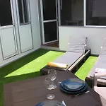 شقة Avec Terrasse Et Vue